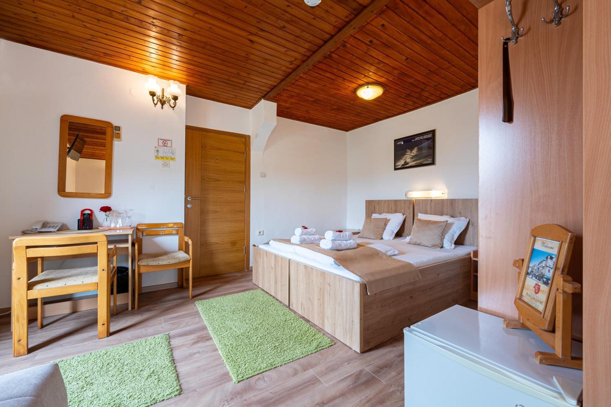 Hotel Bokeljski Dvori Kotor Eksteriør bilde